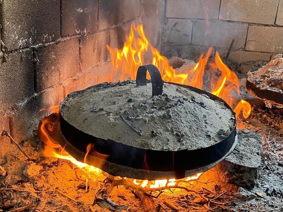 Bujtina Hader Xhebro Hostel Tepelene Екстериор снимка